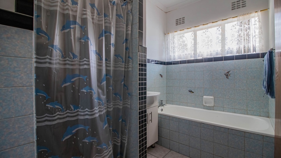5 Bedroom Property for Sale in Rosedale Park Eastern Cape